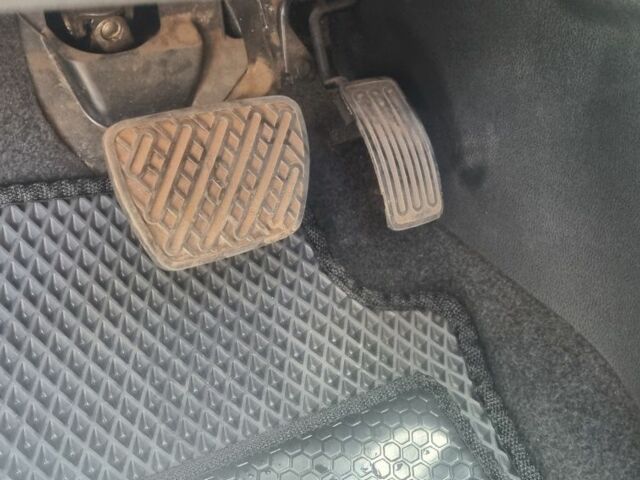 Серый Ниссан Кашкай, объемом двигателя 2 л и пробегом 127 тыс. км за 11600 $, фото 13 на Automoto.ua