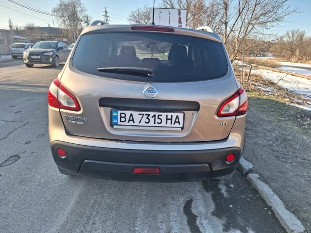 Сірий Ніссан Кашкай, об'ємом двигуна 1.5 л та пробігом 250 тис. км за 9500 $, фото 5 на Automoto.ua