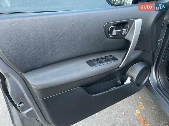 Сірий Ніссан Кашкай, об'ємом двигуна 1.6 л та пробігом 160 тис. км за 10900 $, фото 29 на Automoto.ua