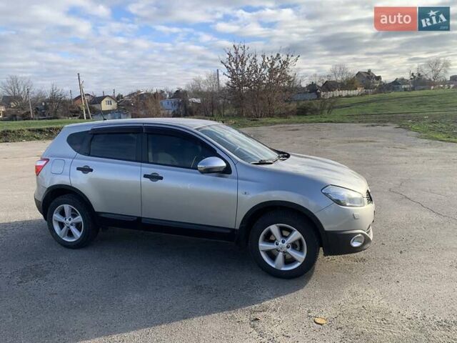Серый Ниссан Кашкай, объемом двигателя 1.6 л и пробегом 147 тыс. км за 9200 $, фото 18 на Automoto.ua