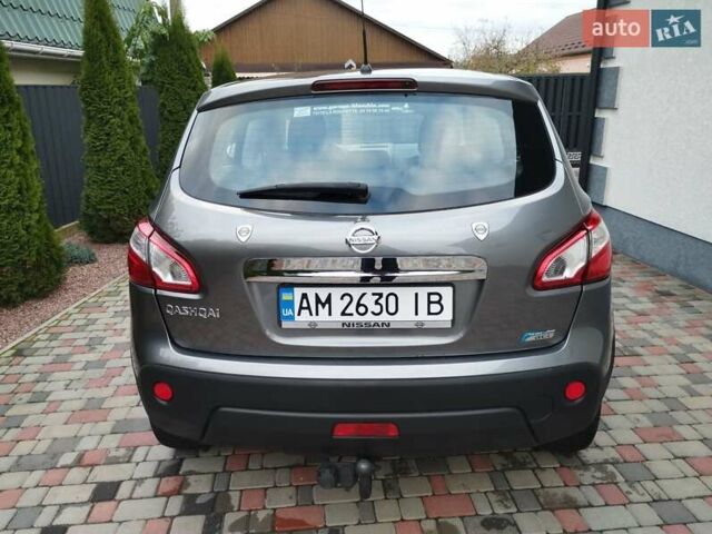 Сірий Ніссан Кашкай, об'ємом двигуна 1.6 л та пробігом 247 тис. км за 9650 $, фото 5 на Automoto.ua