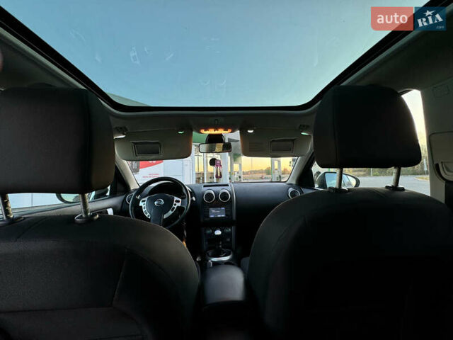 Серый Ниссан Кашкай, объемом двигателя 1.5 л и пробегом 200 тыс. км за 11699 $, фото 114 на Automoto.ua