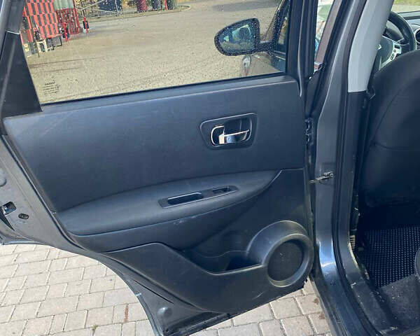 Сірий Ніссан Кашкай, об'ємом двигуна 2 л та пробігом 241 тис. км за 11450 $, фото 11 на Automoto.ua