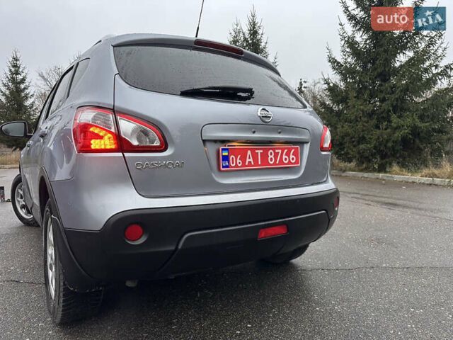 Серый Ниссан Кашкай, объемом двигателя 1.6 л и пробегом 220 тыс. км за 10450 $, фото 28 на Automoto.ua