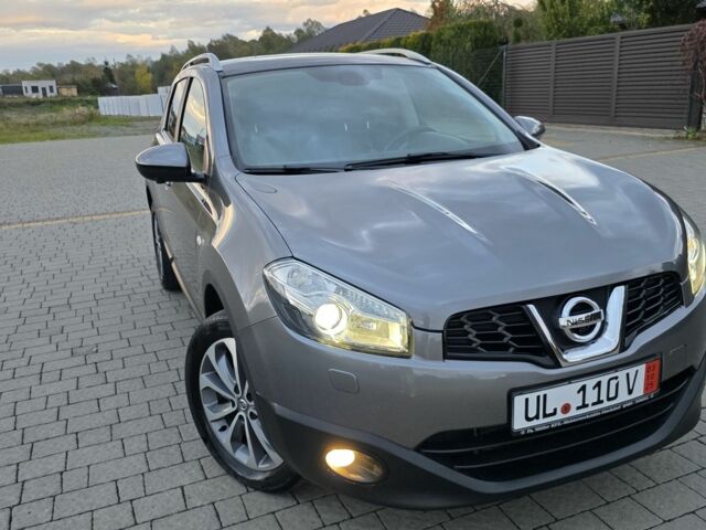 Серый Ниссан Кашкай, объемом двигателя 1.6 л и пробегом 246 тыс. км за 11600 $, фото 1 на Automoto.ua