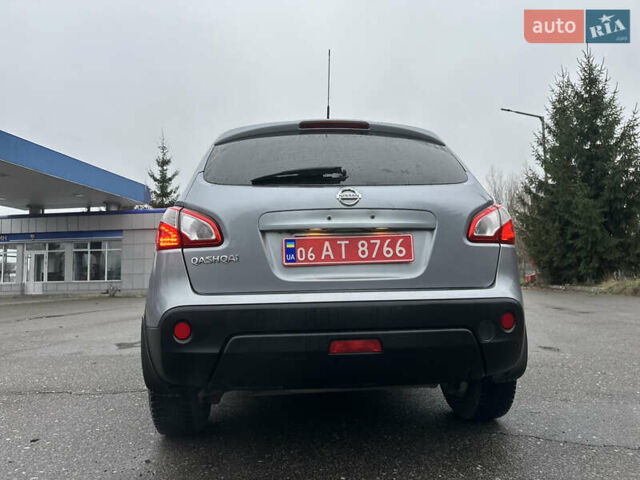 Серый Ниссан Кашкай, объемом двигателя 1.6 л и пробегом 220 тыс. км за 10450 $, фото 16 на Automoto.ua