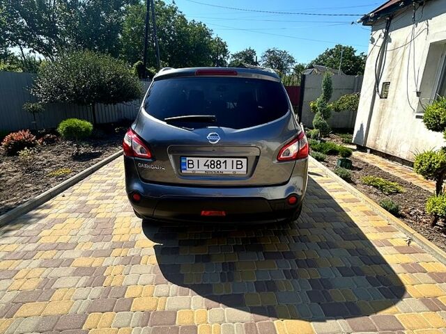 Серый Ниссан Кашкай, объемом двигателя 2 л и пробегом 176 тыс. км за 12800 $, фото 2 на Automoto.ua