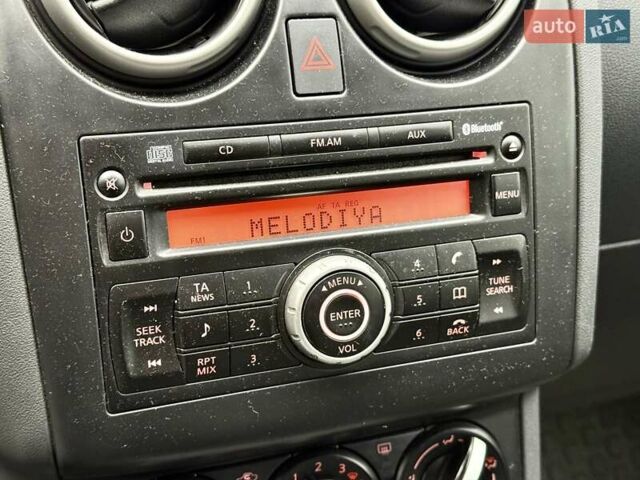 Сірий Ніссан Кашкай, об'ємом двигуна 1.6 л та пробігом 128 тис. км за 9900 $, фото 15 на Automoto.ua