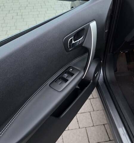 Серый Ниссан Кашкай, объемом двигателя 1.6 л и пробегом 246 тыс. км за 11600 $, фото 25 на Automoto.ua