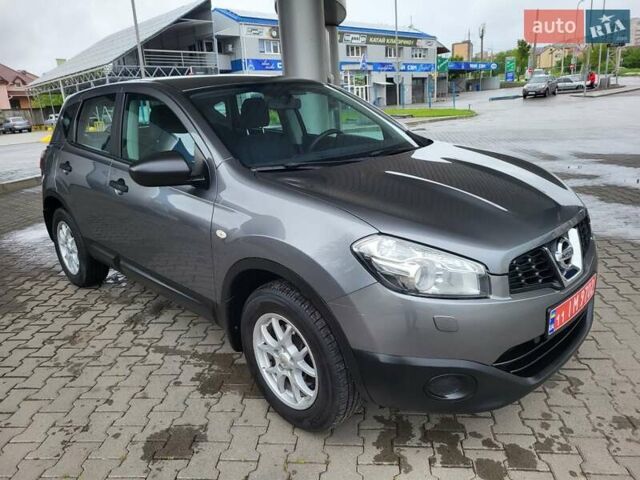 Серый Ниссан Кашкай, объемом двигателя 1.6 л и пробегом 231 тыс. км за 9999 $, фото 15 на Automoto.ua