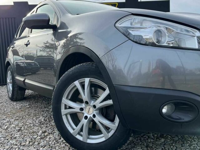 Сірий Ніссан Кашкай, об'ємом двигуна 1.6 л та пробігом 246 тис. км за 11800 $, фото 18 на Automoto.ua