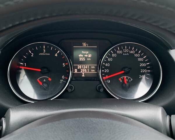 Серый Ниссан Кашкай, объемом двигателя 1.5 л и пробегом 284 тыс. км за 9800 $, фото 9 на Automoto.ua