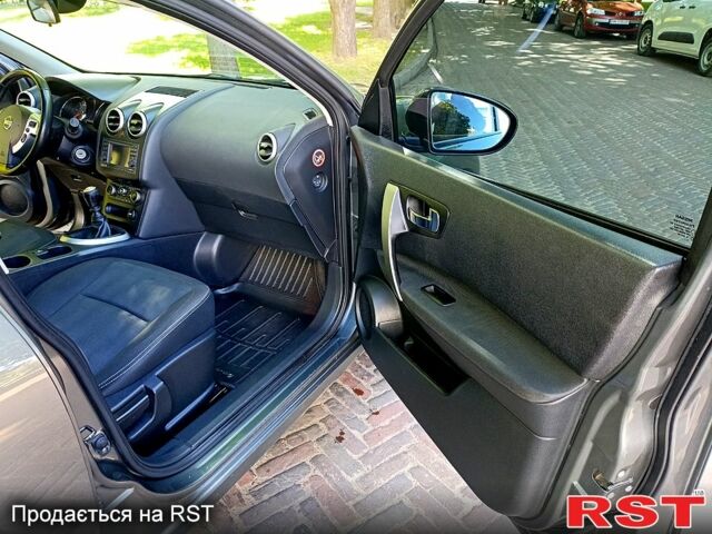 Серый Ниссан Кашкай, объемом двигателя 1.6 л и пробегом 207 тыс. км за 11200 $, фото 10 на Automoto.ua