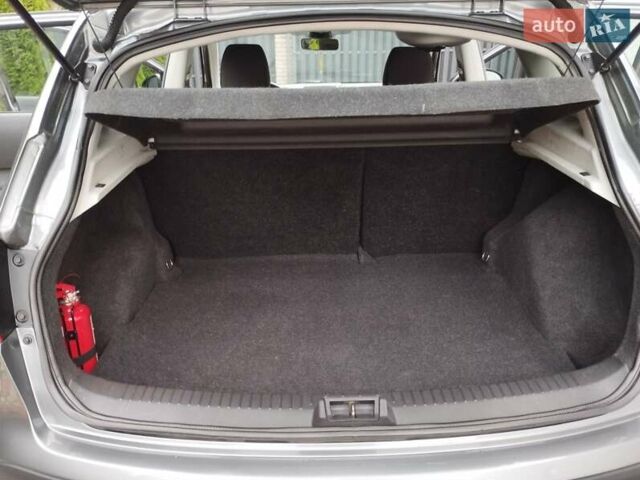 Сірий Ніссан Кашкай, об'ємом двигуна 1.6 л та пробігом 247 тис. км за 9650 $, фото 18 на Automoto.ua