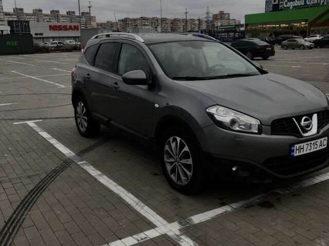 Серый Ниссан Кашкай, объемом двигателя 1.6 л и пробегом 261 тыс. км за 11100 $, фото 6 на Automoto.ua