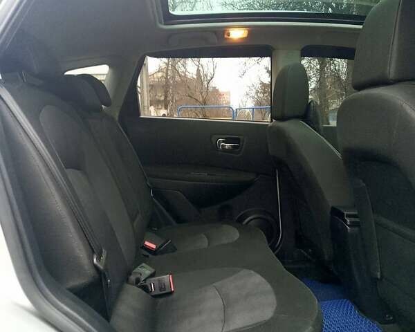 Серый Ниссан Кашкай, объемом двигателя 1.5 л и пробегом 243 тыс. км за 9950 $, фото 17 на Automoto.ua