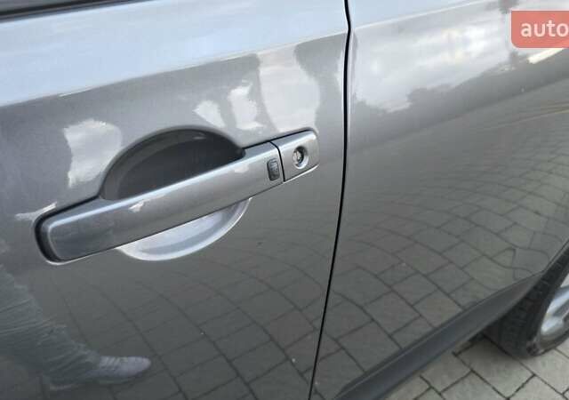 Серый Ниссан Кашкай, объемом двигателя 1.6 л и пробегом 246 тыс. км за 11600 $, фото 45 на Automoto.ua