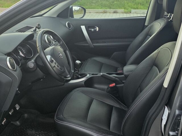 Серый Ниссан Кашкай, объемом двигателя 1.6 л и пробегом 246 тыс. км за 11600 $, фото 10 на Automoto.ua