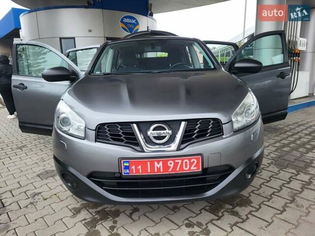 Серый Ниссан Кашкай, объемом двигателя 1.6 л и пробегом 231 тыс. км за 9999 $, фото 55 на Automoto.ua