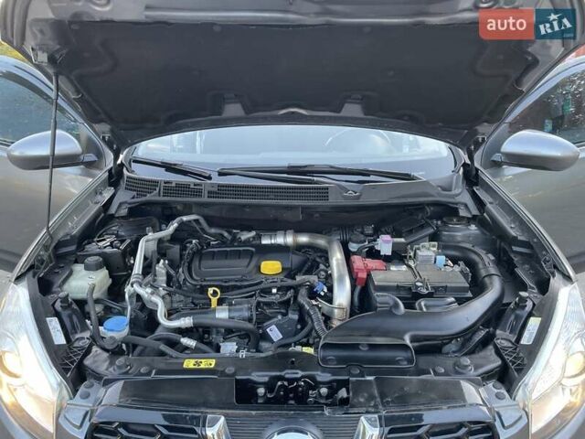 Сірий Ніссан Кашкай, об'ємом двигуна 1.6 л та пробігом 160 тис. км за 10900 $, фото 21 на Automoto.ua