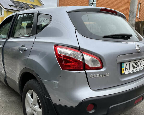 Серый Ниссан Кашкай, объемом двигателя 1.6 л и пробегом 217 тыс. км за 6500 $, фото 6 на Automoto.ua