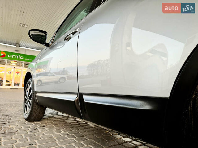 Серый Ниссан Кашкай, объемом двигателя 1.5 л и пробегом 200 тыс. км за 11599 $, фото 50 на Automoto.ua