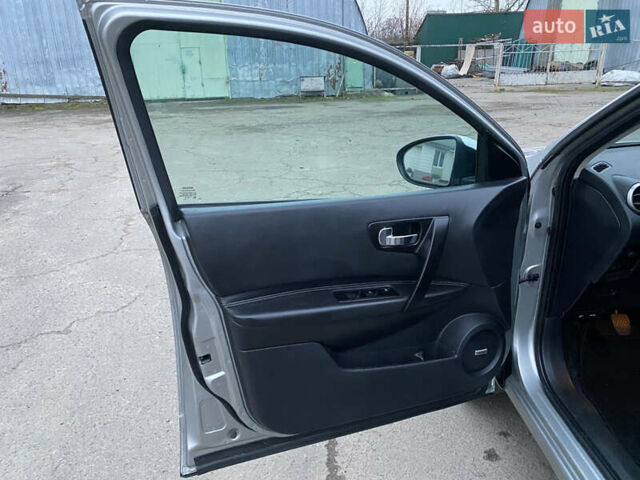 Серый Ниссан Кашкай, объемом двигателя 1.5 л и пробегом 174 тыс. км за 11190 $, фото 20 на Automoto.ua