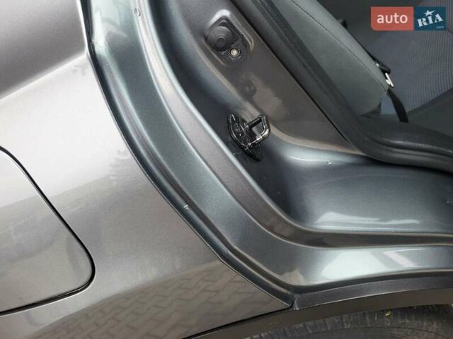 Серый Ниссан Кашкай, объемом двигателя 1.6 л и пробегом 231 тыс. км за 9999 $, фото 116 на Automoto.ua
