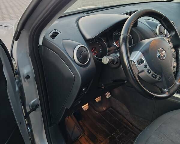 Серый Ниссан Кашкай, объемом двигателя 1.6 л и пробегом 207 тыс. км за 10200 $, фото 16 на Automoto.ua