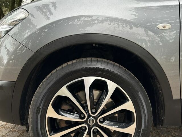 Серый Ниссан Кашкай, объемом двигателя 2 л и пробегом 218 тыс. км за 12700 $, фото 10 на Automoto.ua