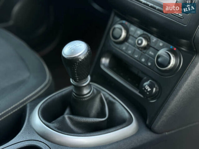 Серый Ниссан Кашкай, объемом двигателя 1.5 л и пробегом 200 тыс. км за 11599 $, фото 76 на Automoto.ua