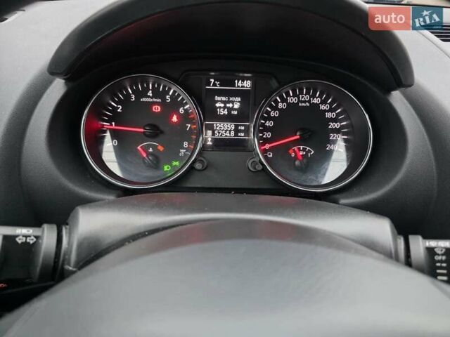 Сірий Ніссан Кашкай, об'ємом двигуна 1.6 л та пробігом 125 тис. км за 10800 $, фото 12 на Automoto.ua