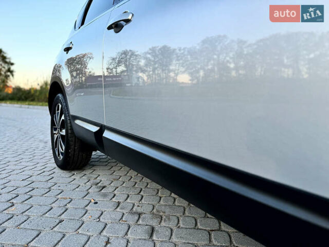 Серый Ниссан Кашкай, объемом двигателя 1.5 л и пробегом 200 тыс. км за 11699 $, фото 53 на Automoto.ua