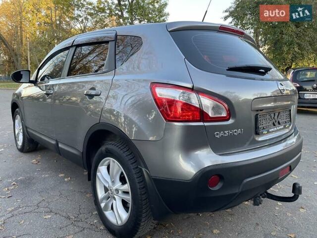 Сірий Ніссан Кашкай, об'ємом двигуна 1.6 л та пробігом 160 тис. км за 10900 $, фото 6 на Automoto.ua