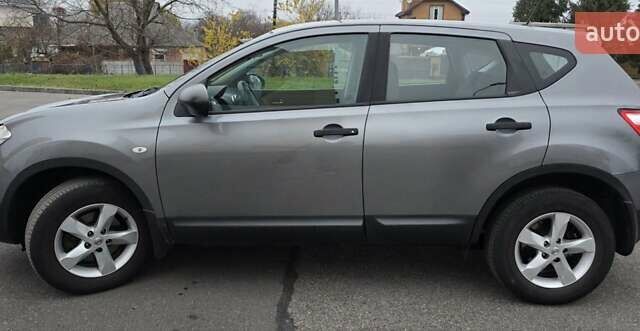 Сірий Ніссан Кашкай, об'ємом двигуна 1.6 л та пробігом 125 тис. км за 10800 $, фото 7 на Automoto.ua