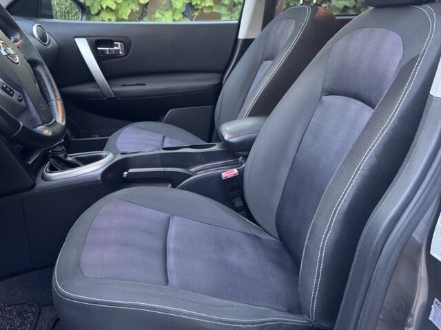 Серый Ниссан Кашкай, объемом двигателя 1.6 л и пробегом 191 тыс. км за 11250 $, фото 7 на Automoto.ua