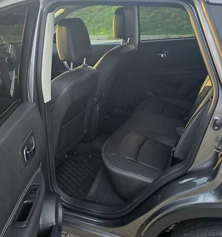 Серый Ниссан Кашкай, объемом двигателя 1.6 л и пробегом 246 тыс. км за 11600 $, фото 20 на Automoto.ua