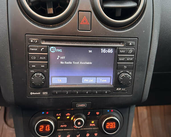 Серый Ниссан Кашкай, объемом двигателя 1.6 л и пробегом 220 тыс. км за 10450 $, фото 31 на Automoto.ua