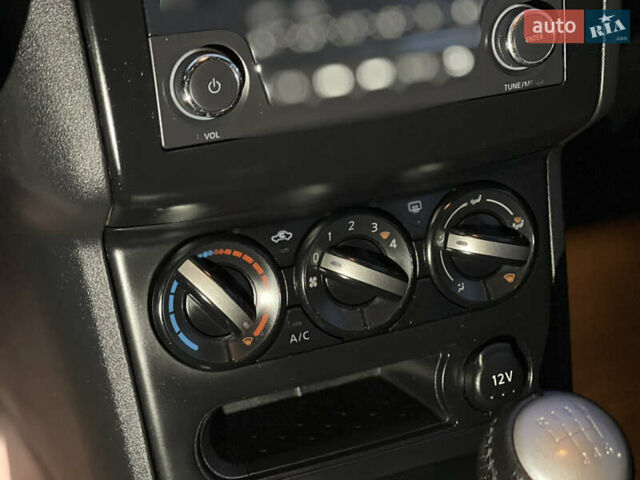 Сірий Ніссан Кашкай, об'ємом двигуна 1.5 л та пробігом 225 тис. км за 10499 $, фото 34 на Automoto.ua