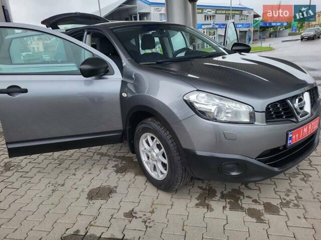 Серый Ниссан Кашкай, объемом двигателя 1.6 л и пробегом 231 тыс. км за 9999 $, фото 81 на Automoto.ua