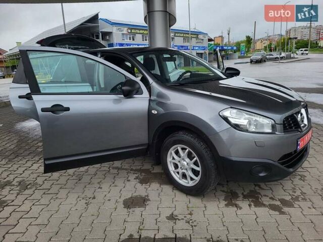 Серый Ниссан Кашкай, объемом двигателя 1.6 л и пробегом 231 тыс. км за 9999 $, фото 79 на Automoto.ua