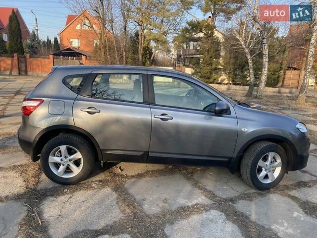 Серый Ниссан Кашкай, объемом двигателя 1.6 л и пробегом 225 тыс. км за 10000 $, фото 6 на Automoto.ua