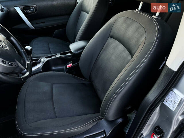 Серый Ниссан Кашкай, объемом двигателя 1.5 л и пробегом 200 тыс. км за 11699 $, фото 90 на Automoto.ua