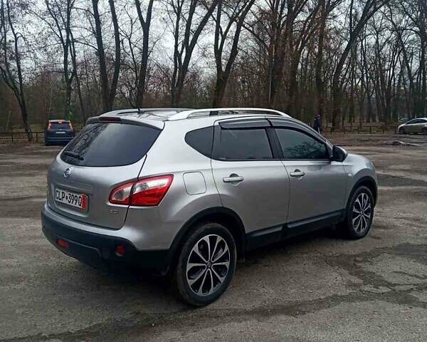 Серый Ниссан Кашкай, объемом двигателя 1.5 л и пробегом 243 тыс. км за 9950 $, фото 8 на Automoto.ua