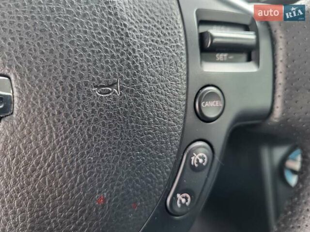 Серый Ниссан Кашкай, объемом двигателя 1.6 л и пробегом 231 тыс. км за 9999 $, фото 143 на Automoto.ua