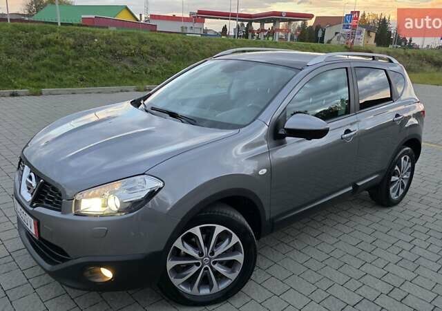 Серый Ниссан Кашкай, объемом двигателя 1.6 л и пробегом 246 тыс. км за 11600 $, фото 9 на Automoto.ua