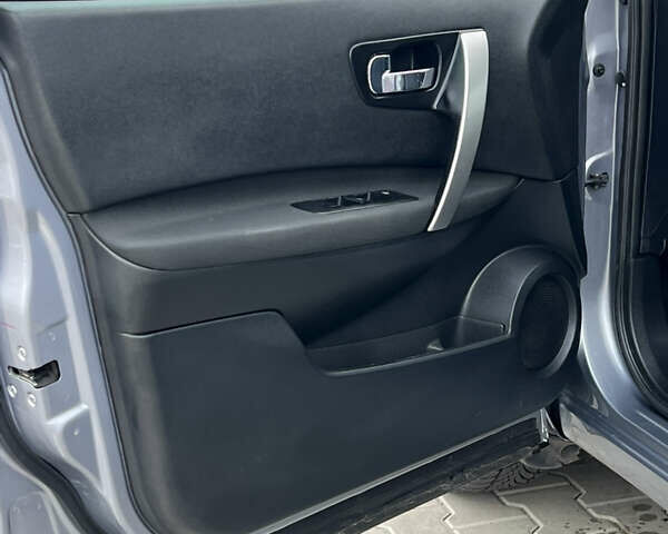 Сірий Ніссан Кашкай, об'ємом двигуна 1.6 л та пробігом 103 тис. км за 11700 $, фото 20 на Automoto.ua