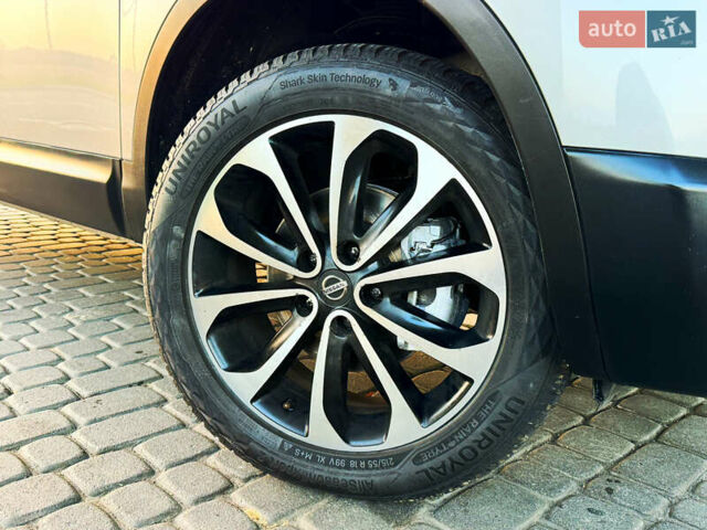 Серый Ниссан Кашкай, объемом двигателя 1.5 л и пробегом 200 тыс. км за 11599 $, фото 35 на Automoto.ua