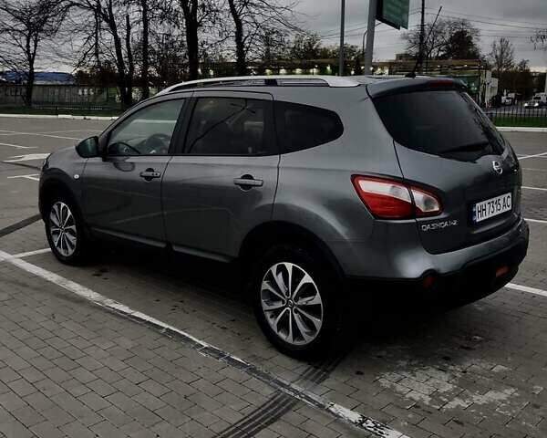 Серый Ниссан Кашкай, объемом двигателя 1.6 л и пробегом 261 тыс. км за 11100 $, фото 1 на Automoto.ua