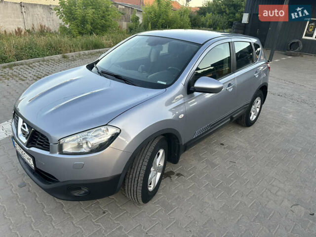 Серый Ниссан Кашкай, объемом двигателя 1.6 л и пробегом 143 тыс. км за 10200 $, фото 18 на Automoto.ua